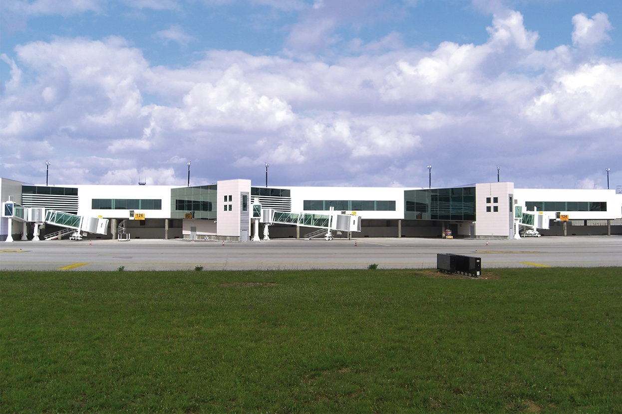 Lisbon Airport North Bridge
